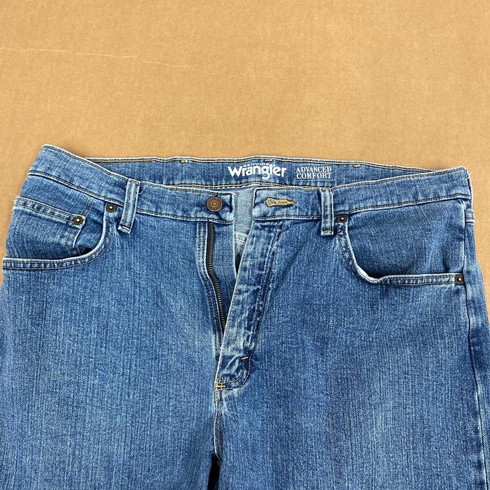 Wrangler Advanced Comfort Blue Denim Jeans Mens 34x32 MGW25MS MGA25MS
